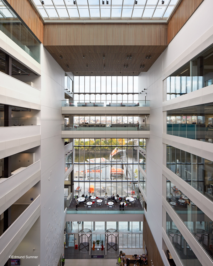 Atrium de Glasgow College